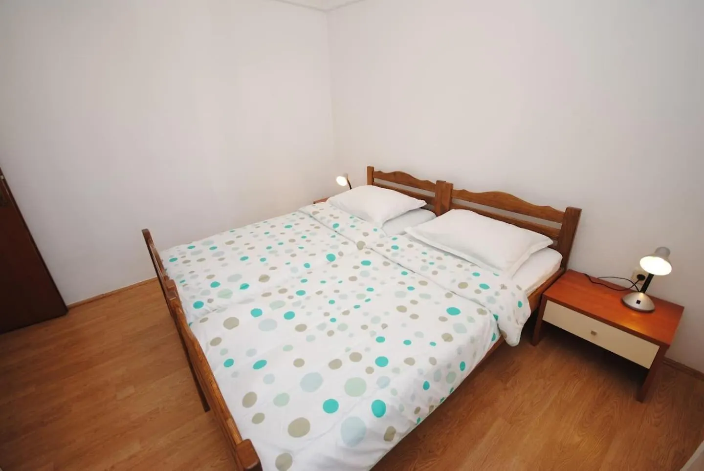 Apartments Ezgety - 330M From Beach Kastela 0*,