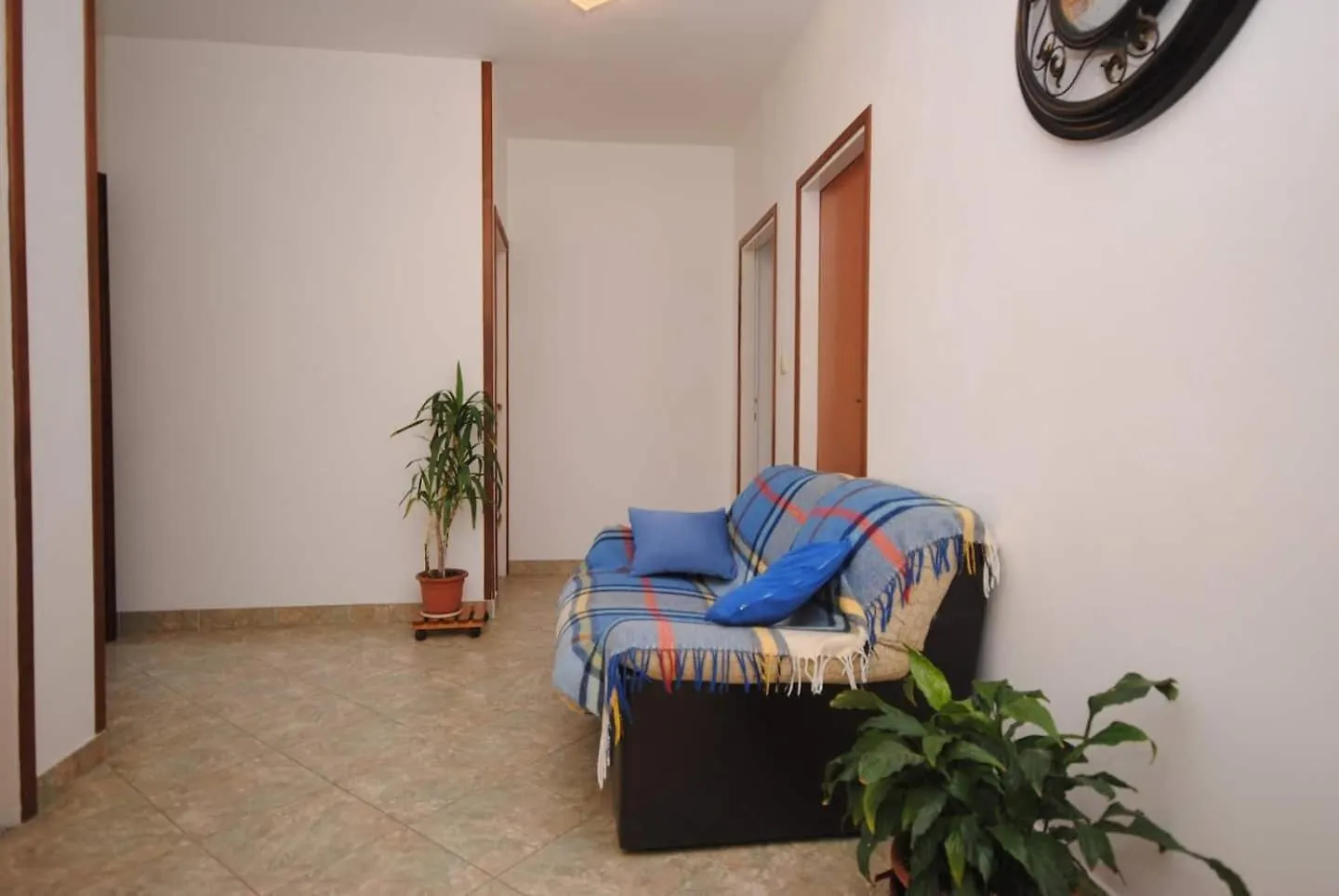 Apartments Ezgety - 330M From Beach Kastela
