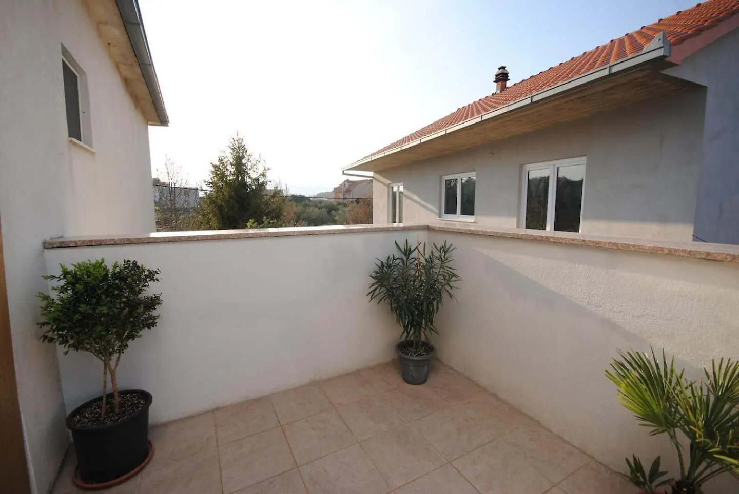 Apartments Ezgety - 330M From Beach Kastela